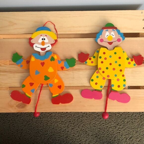 Set of 2 Clown Decorations - Picture 1 of 6